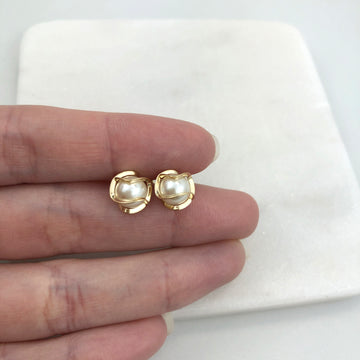 18K Gold Layered Oro Laminado Pearl in Gold Lines Stud Earrings 21.0055/92